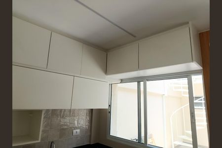 Casa à venda com 150m², 3 quartos e 2 vagas Casa à venda com 150m², 3 quartos e 2 vagasCozinha