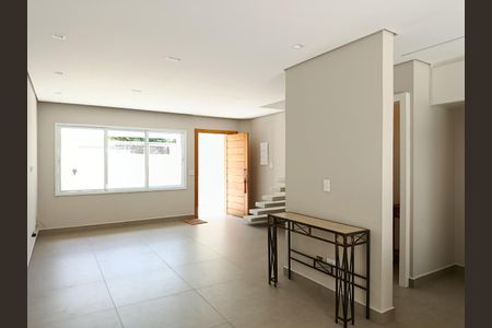 Casa à venda com 150m², 3 quartos e 2 vagas Casa à venda com 150m², 3 quartos e 2 vagasSala