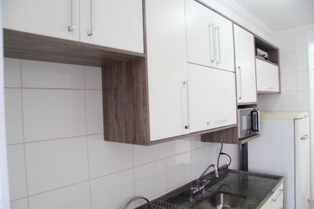 Apartamento para alugar com 65m², 2 quartos e 1 vagaCozinha e Área de Serviço