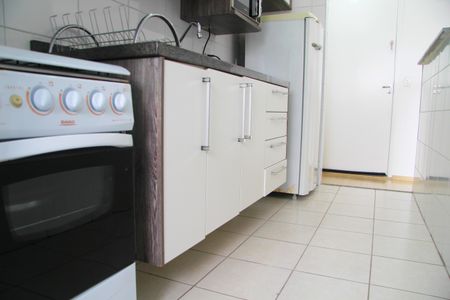 Apartamento para alugar com 65m², 2 quartos e 1 vagaCozinha e Área de Serviço