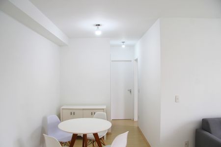 Apartamento para alugar com 65m², 2 quartos e 1 vagaSala