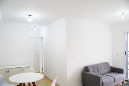 Apartamento para alugar com 65m², 2 quartos e 1 vagaSala