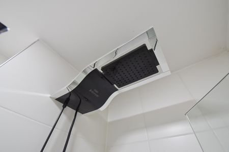 Banheiro de kitnet/studio para alugar com 1 quarto, 27m² em Ipiranga, São Paulo