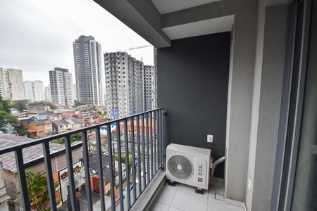 Varanda de kitnet/studio para alugar com 1 quarto, 27m² em Ipiranga, São Paulo
