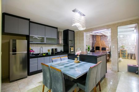 Casa à venda com 250m², 4 quartos e 2 vagasCozinha