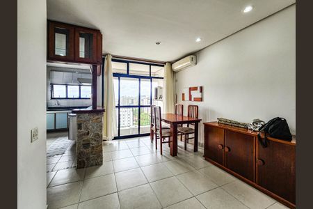 Sala de apartamento para alugar com 1 quarto, 98m² em Embaré, Santos