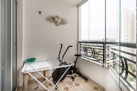 Apartamento à venda com 100m², 3 quartos e 3 vagasVaranda