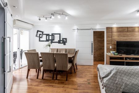 Apartamento à venda com 100m², 3 quartos e 3 vagasSala