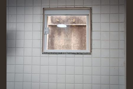 Casa de condomínio para alugar com 45m², 1 quarto e sem vagaBanheiro