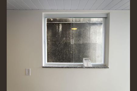 Casa de condomínio para alugar com 45m², 1 quarto e sem vagaSala/Quarto