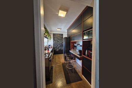 Cozinha de apartamento à venda com 2 quartos, 158m² em Centro Empresarial Tamboré, Santana de Parnaíba