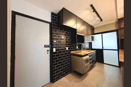 Cozinha de apartamento para alugar com 2 quartos, 67m² em Itaim Bibi, São Paulo