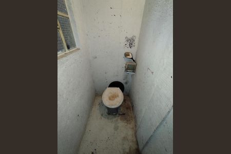Lavabo de serviço  de casa para alugar com 2 quartos, 30m² em Vila Brasilina, São Paulo