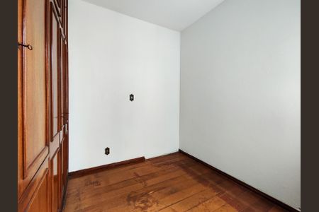 Quarto 1 de apartamento para alugar com 2 quartos, 60m² em Grajaú, Rio de Janeiro