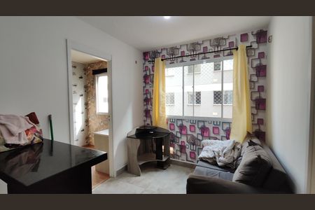 Sala de apartamento para alugar com 2 quartos, 35m² em Guaianases, São Paulo