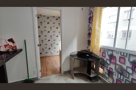 Sala de apartamento para alugar com 2 quartos, 35m² em Guaianases, São Paulo