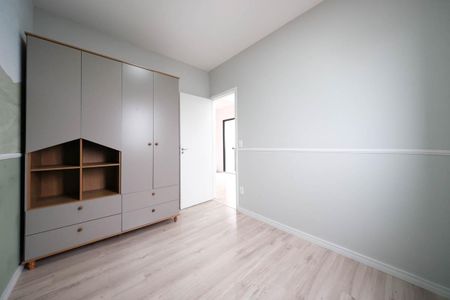 Quarto 1 de apartamento para alugar com 2 quartos, 48m² em Vila Paranagua, São Paulo