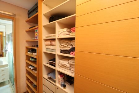 Apartamento à venda com 125m², 3 quartos e 3 vagasCloset
