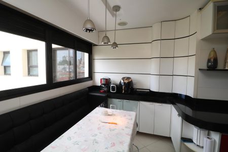 Apartamento à venda com 125m², 3 quartos e 3 vagasCozinha