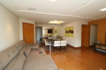 Sala de apartamento à venda com 3 quartos, 125m² em Jardim Avelino, São Paulo