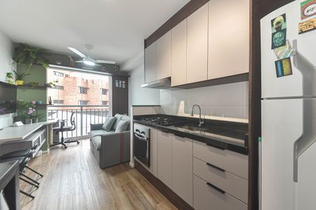 Sala - Cozinha Integrada de apartamento para alugar com 1 quarto, 30m² em Jardim Caravelas, São Paulo