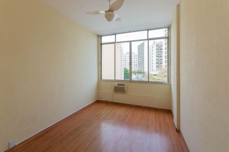 Studio de kitnet/studio para alugar com 0 quarto, 23m² em Praça da Bandeira, Rio de Janeiro