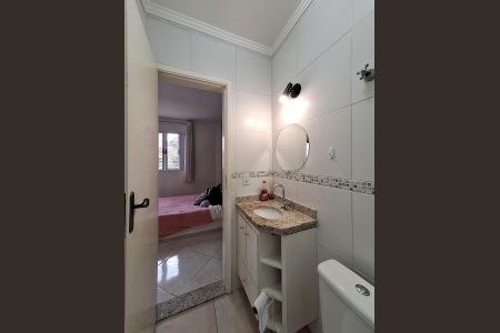 Casa de condomínio à venda com 74m², 2 quartos e 2 vagasBanheiro Quarto 1
