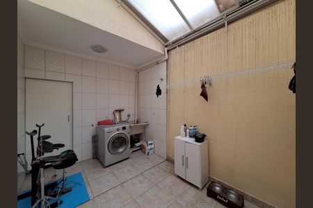 Casa de condomínio à venda com 74m², 2 quartos e 2 vagasÁrea de Serviço