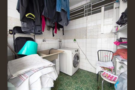 Casa à venda com 160m², 3 quartos e 2 vagasÁrea de Serviço