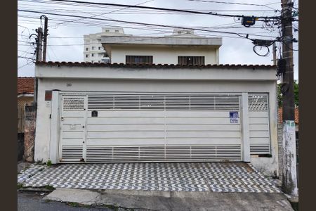 Casa à venda com 160m², 3 quartos e 2 vagasFachada + Plaquinha