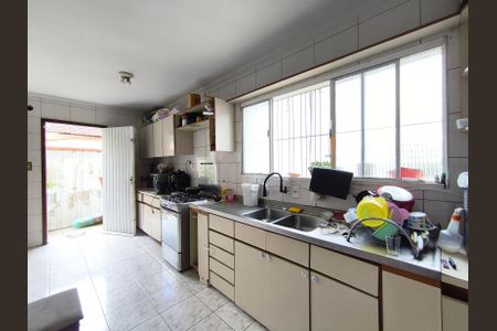Casa à venda com 160m², 3 quartos e 2 vagasCozinha