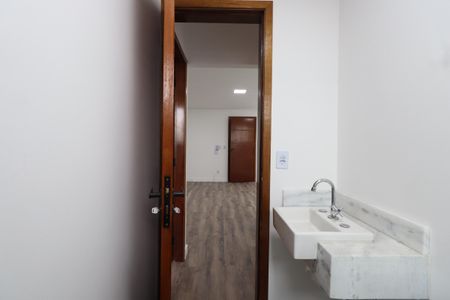 Apartamento para alugar com 54m², 2 quartos e sem vagaBanheiro