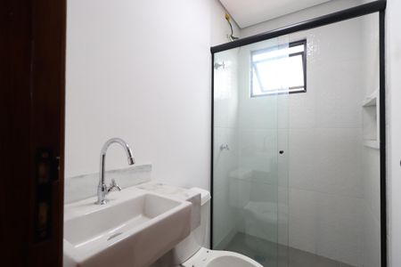 Apartamento para alugar com 60m², 2 quartos e sem vagaBanheiro