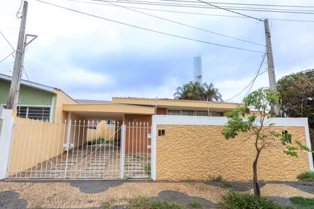 Fachada da Casa de casa à venda com 4 quartos, 254m² em Botafogo, Campinas