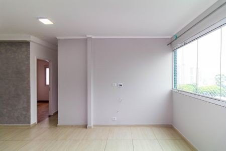 Apartamento para alugar com 50m², 2 quartos e 1 vaga Apartamento para alugar com 50m², 2 quartos e 1 vagaSala