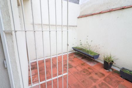 Casa à venda com 82m², 2 quartos e 1 vagaQuintal