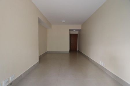 Sala de apartamento para alugar com 3 quartos, 97m² em Centro, Ribeirão Preto