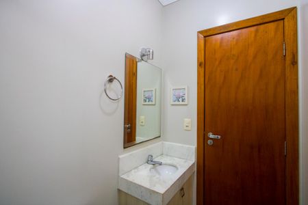 Apartamento à venda com 67m², 2 quartos e 1 vagaBanheiro do quarto 1