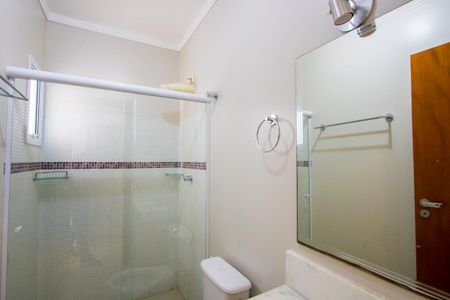 Apartamento à venda com 67m², 2 quartos e 1 vagaBanheiro do quarto 1