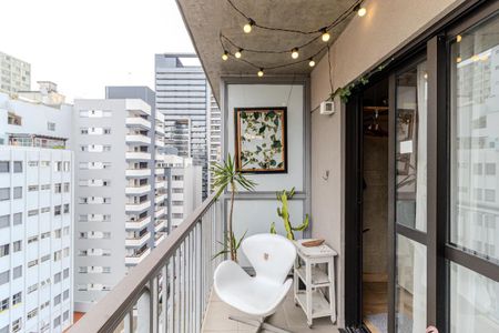 Varanda de kitnet/studio para alugar com 1 quarto, 29m² em República, São Paulo