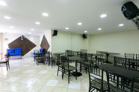 Apartamento à venda com 77m², 3 quartos e 2 vagas Apartamento à venda com 77m², 3 quartos e 2 vagasCondomínio - Salão de Festas