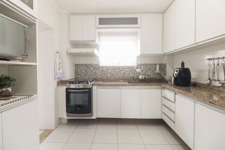 Apartamento à venda com 77m², 3 quartos e 2 vagas Apartamento à venda com 77m², 3 quartos e 2 vagasCozinha