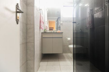 Apartamento à venda com 77m², 3 quartos e 2 vagas Apartamento à venda com 77m², 3 quartos e 2 vagasBanheiro Suíte