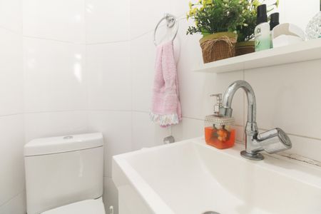 Apartamento à venda com 77m², 3 quartos e 2 vagas Apartamento à venda com 77m², 3 quartos e 2 vagasÁrea de Serviço - Banheiro de Serviço