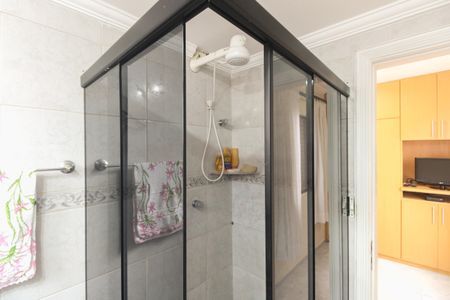 Apartamento à venda com 77m², 3 quartos e 2 vagas Apartamento à venda com 77m², 3 quartos e 2 vagasBanheiro Suíte