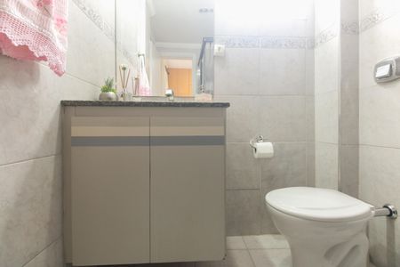 Apartamento à venda com 77m², 3 quartos e 2 vagas Apartamento à venda com 77m², 3 quartos e 2 vagasBanheiro Suíte