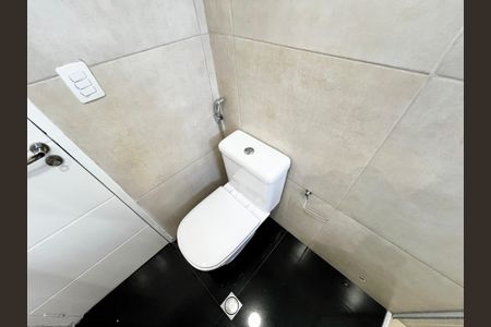 Apartamento para alugar com 162m², 5 quartos e 3 vagas Apartamento para alugar com 162m², 5 quartos e 3 vagasBanheiro da Suíte 1