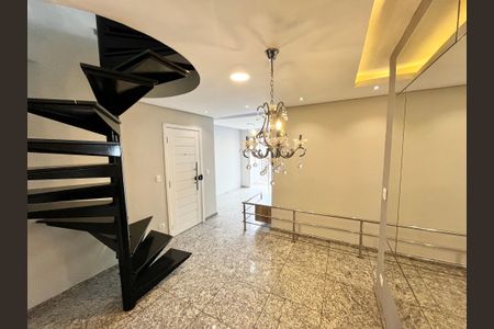 Apartamento para alugar com 162m², 5 quartos e 3 vagas Apartamento para alugar com 162m², 5 quartos e 3 vagasSala 2