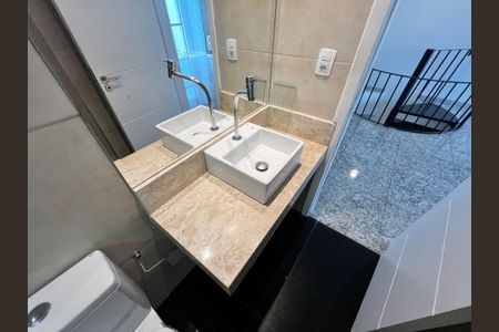 Apartamento para alugar com 162m², 5 quartos e 3 vagas Apartamento para alugar com 162m², 5 quartos e 3 vagasBanheiro 2