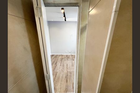 Apartamento para alugar com 162m², 5 quartos e 3 vagas Apartamento para alugar com 162m², 5 quartos e 3 vagasBanheiro da Suíte 2